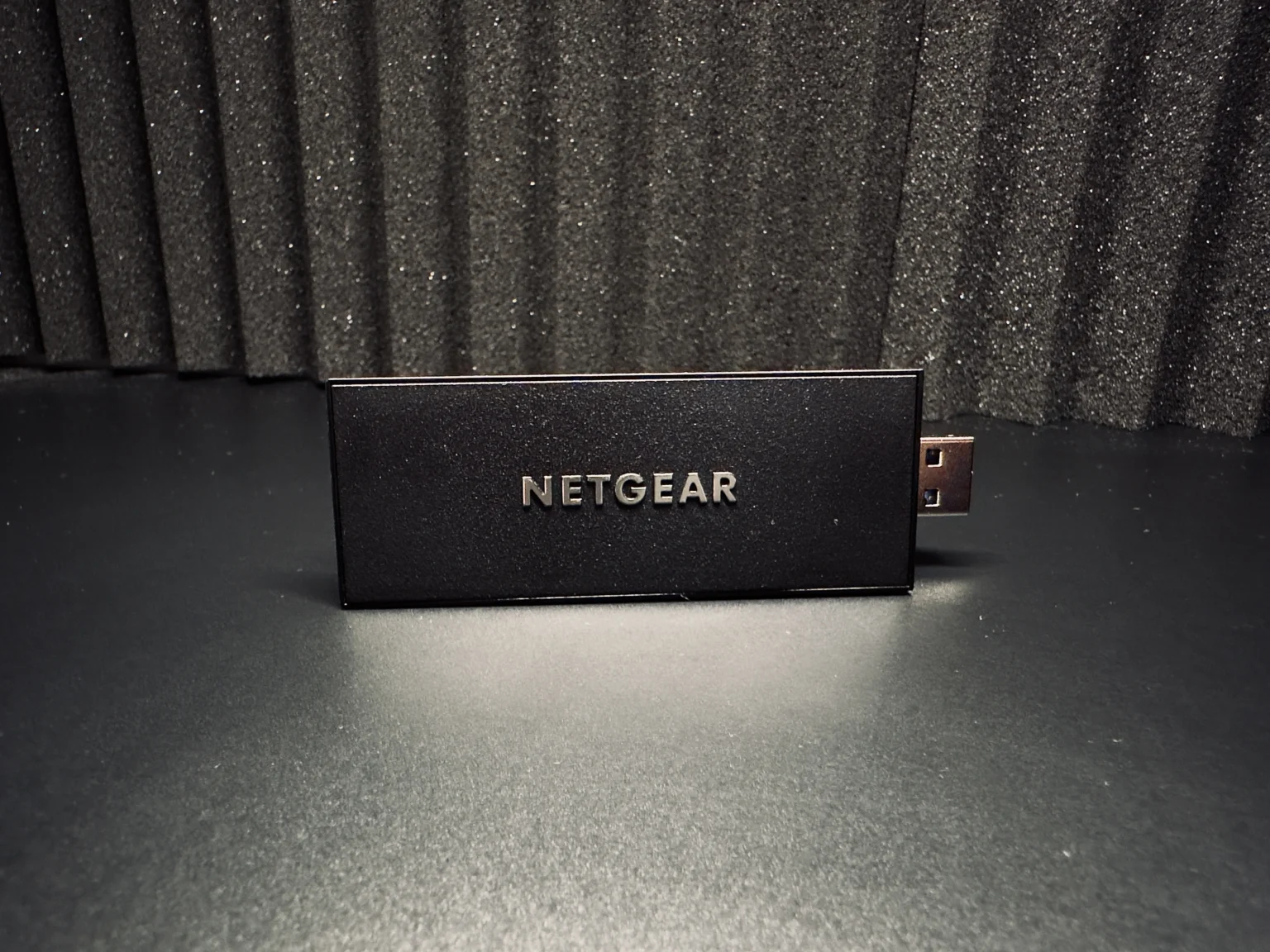 NETGEAR Nighthawk A8000 frontale